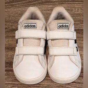 Used Toddler Adidas Grand Court 2.0 Sneaker
